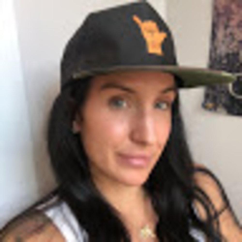 Meet your Posher, Pamela